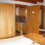 Gaestehaus Im Malerwinkel-rhodt דירה
