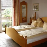 Gaestehaus Im Malerwinkel-rhodt רודט אונטר ריטבורג