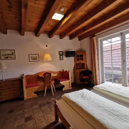 Gaestehaus Im Malerwinkel-rhodt Apartment