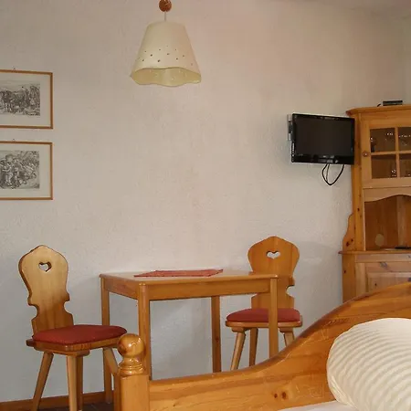 Apartamento Gaestehaus Im Malerwinkel-rhodt