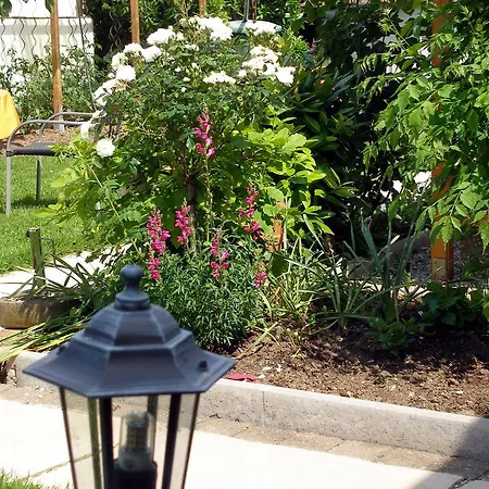 Apartamento Gaestehaus Im Malerwinkel-rhodt *