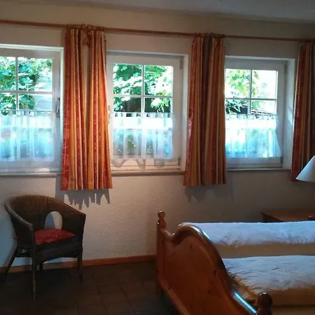 Gaestehaus Im Malerwinkel-rhodt 公寓 *