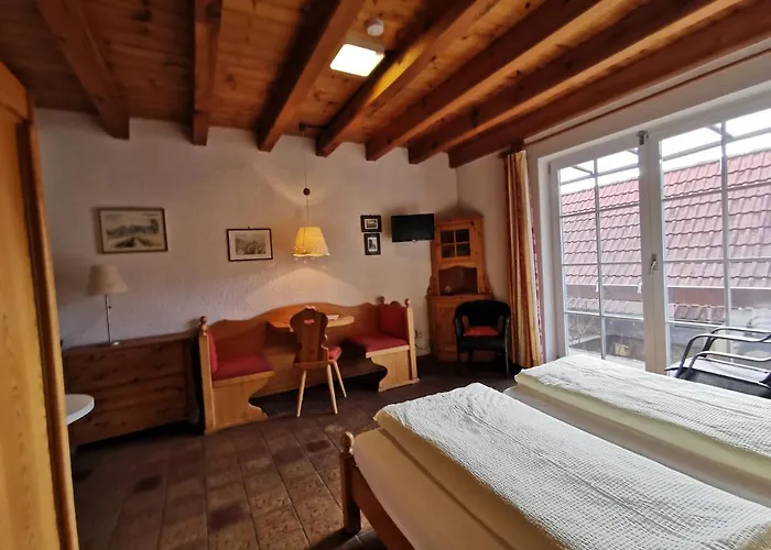 Gaestehaus Im Malerwinkel-rhodt Apartment